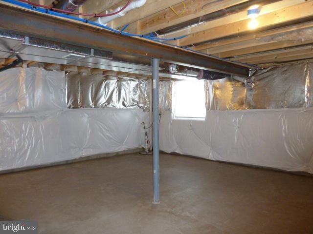 Building Photo - 860 Champions Dr