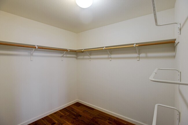 Building Photo - 631 True Wind Way