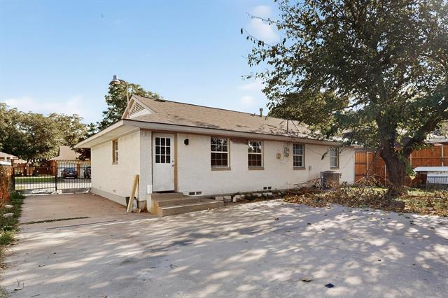 Building Photo - 4429 Oleander Trail