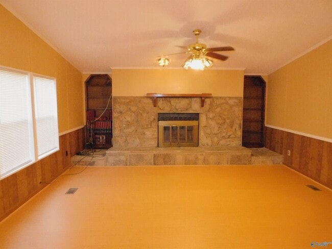 Building Photo - 498 Berry Hollow Rd