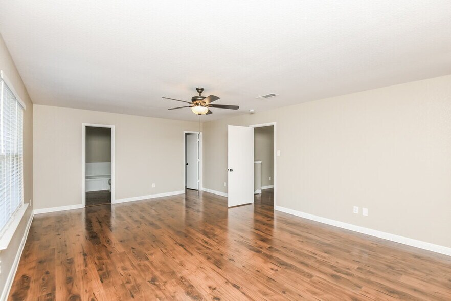 Building Photo - 14136 Black Gold Trail