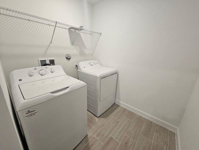 Building Photo - 19576 Whispering Crk Rd