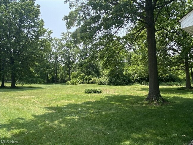 Building Photo - 32320 Bainbridge Rd