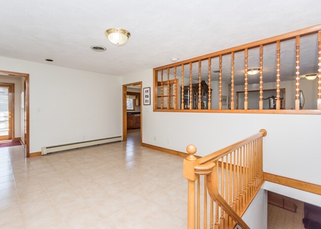 Building Photo - 80 Woodcliff Dr