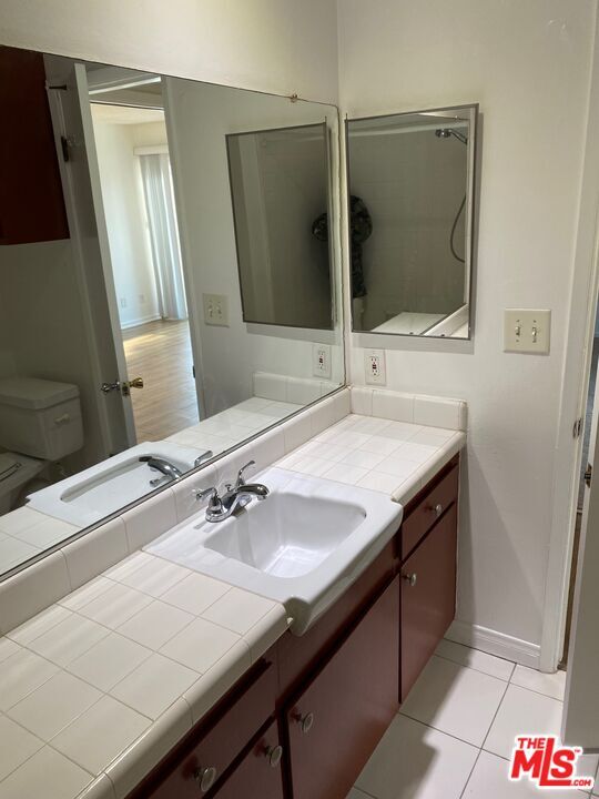 Building Photo - 4244 Duquesne Ave