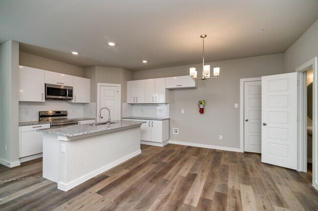 Building Photo - GORGEOUS 2 BEDROOM FOUR PLEX LOCATED IN MIDLOTHIAN ISD!