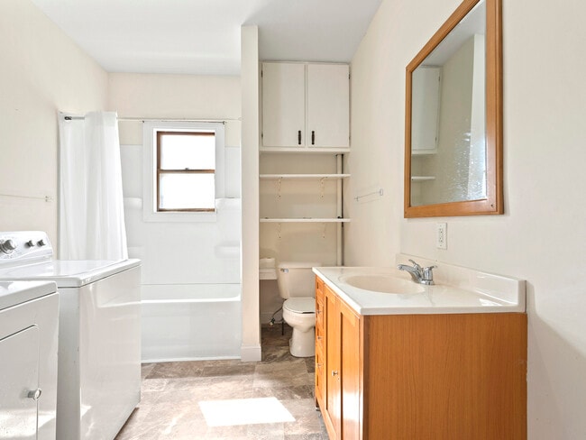 Building Photo - 1513 Connor Ave