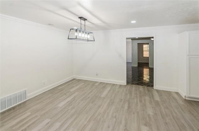Building Photo - 4302 Glenhaven Dr