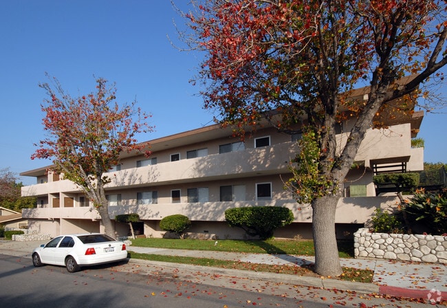 Building Photo - 6257 Friends Ave