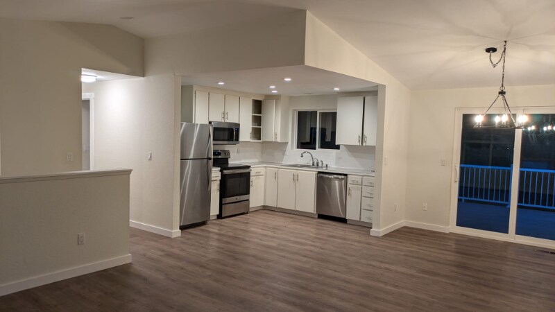 Building Photo - 12518 47th Dr SE