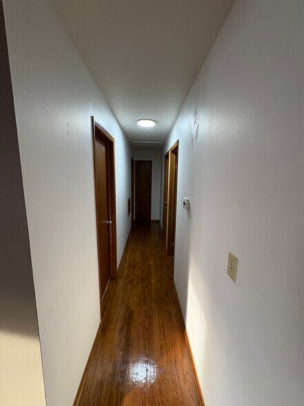 Building Photo - 2950 N 184th St
