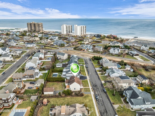 Building Photo - 7 Anderson St