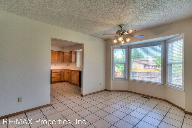 Building Photo - 3 br, 2.5 bath House - 3085 Haystack Drive