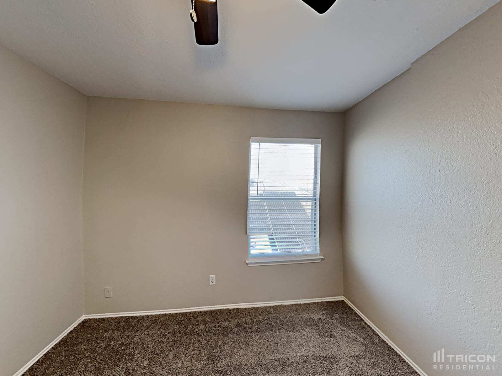 Building Photo - 1106 Castleman Dr