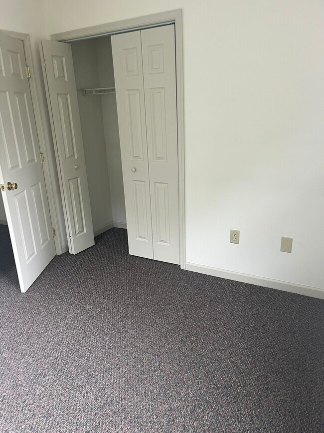 Building Photo - 3405 Sullivan Trl