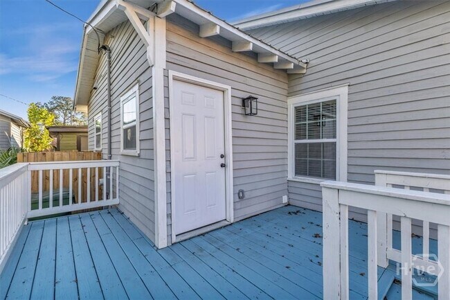 Building Photo - 2706 Hopkins St