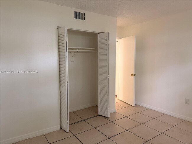Building Photo - 6503 Winfield Blvd