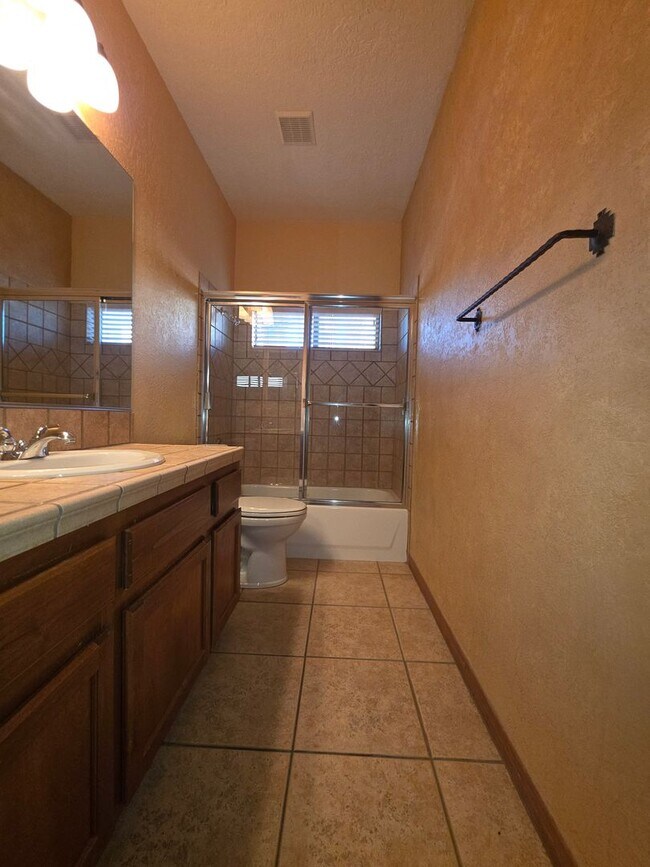 Building Photo - 8152 Eagledancer Ave