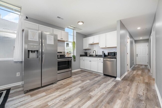 Building Photo - Funky Firehouse Renovated into Modern 2 BD...