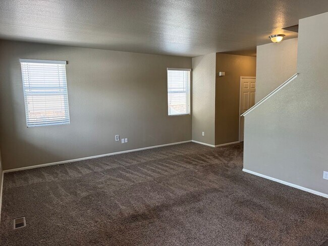 Building Photo - ***$500 Off 1st Months Rent*** Stunning 4BD/3BA Home in North Longmont - Available NOW!