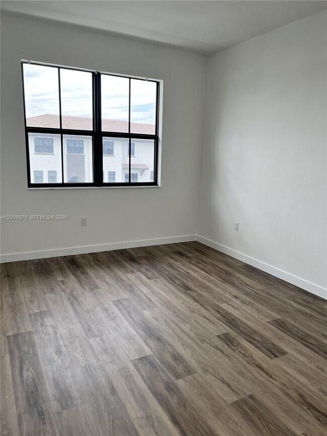 Building Photo - 15540 SW 136th St