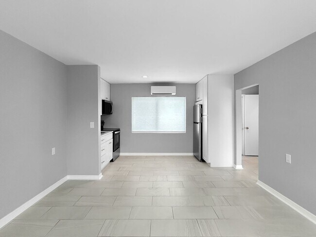 Building Photo - 17615 Lee Ave