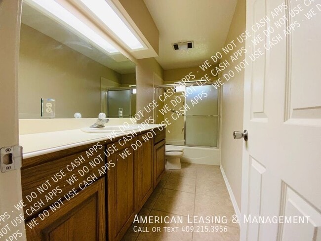 Building Photo - 20 Pinewood-