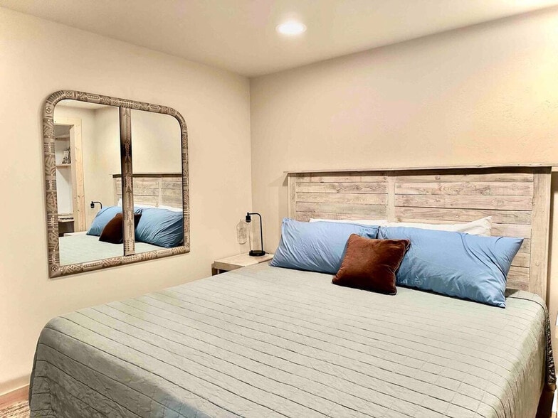 Building Photo - 783 MT-2