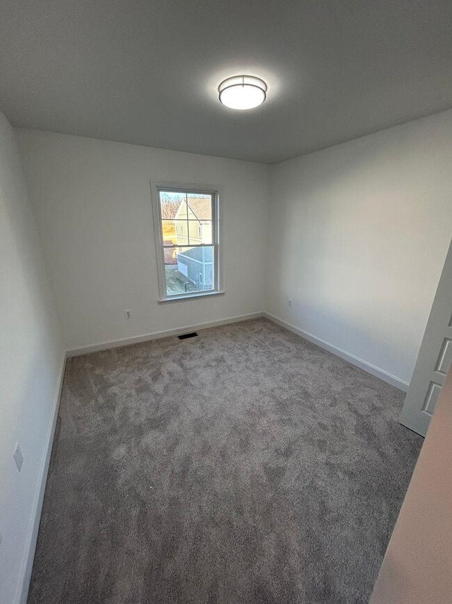 Building Photo - 1416 DERBY Dr