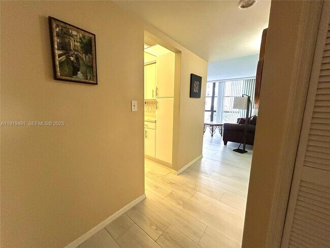 Building Photo - 3031 N Ocean Blvd