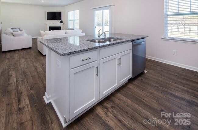Building Photo - 11105 Austin Estates Dr