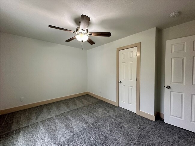 Building Photo - 4613 Dewberry St