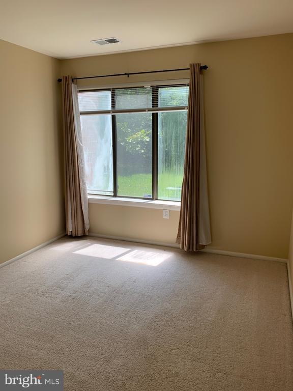 Building Photo - 8141 Needwood Rd