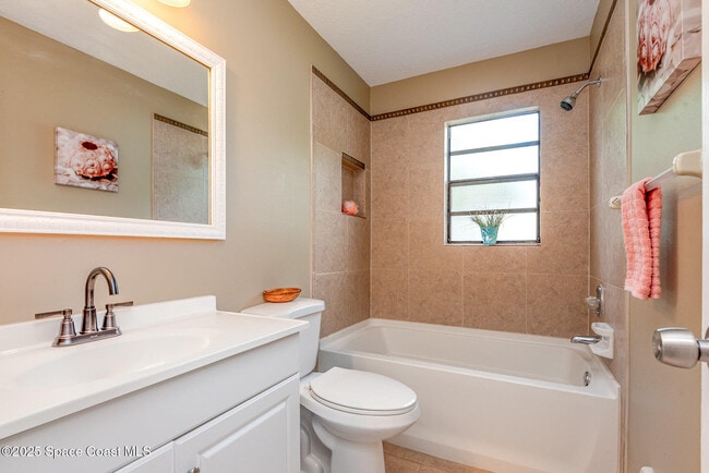 Building Photo - 4805 Squires Dr
