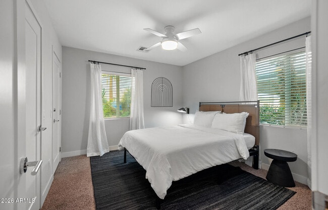 Building Photo - 7243 E Virginia Ave