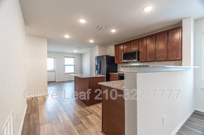 Building Photo - 6026 Bluestem Wy