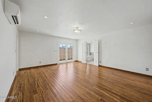 Building Photo - 6133 E Mountain View Rd