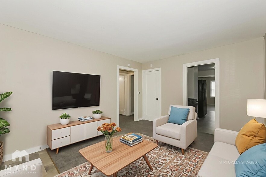 Building Photo - 2021 N Drexel Ave