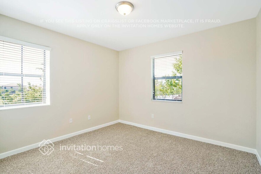 Building Photo - 23391 SW 118 Ave