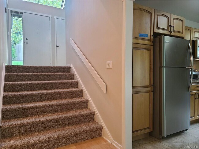 Building Photo - 384 Heritage Hills