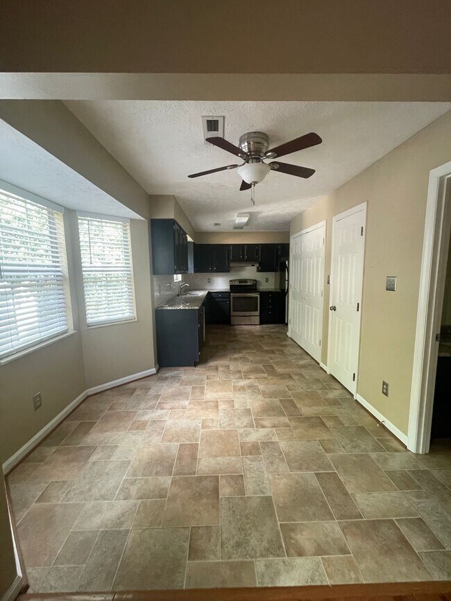 Building Photo - 3-Bedroom Cedar Bluff home available Now!!