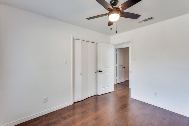 Building Photo - 13420 Purple Sage Rd