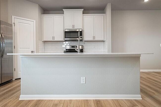 Building Photo - 6506 Marsh Ln