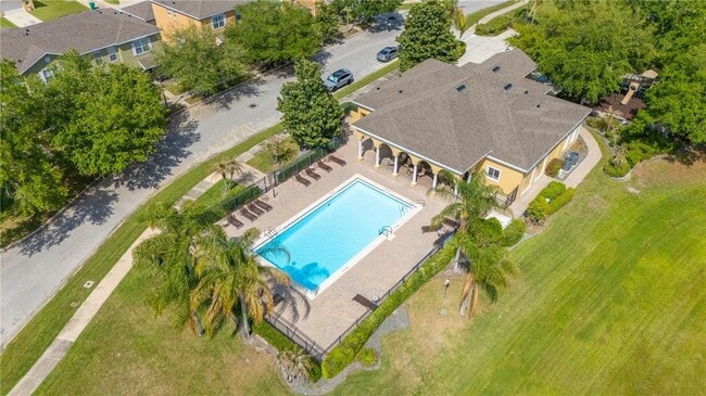 Building Photo - 216 Deepcove Rd