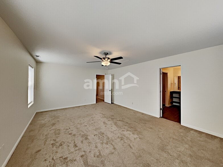 Building Photo - 3792 Tumwater W Dr