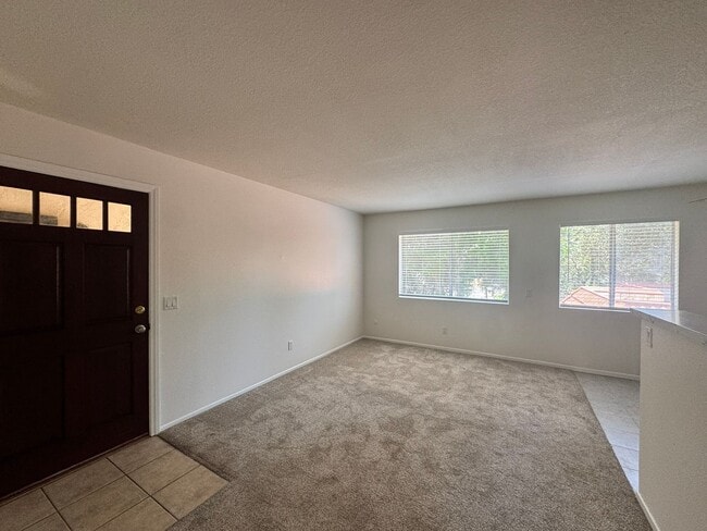 Building Photo - 2616 Alpine Blvd