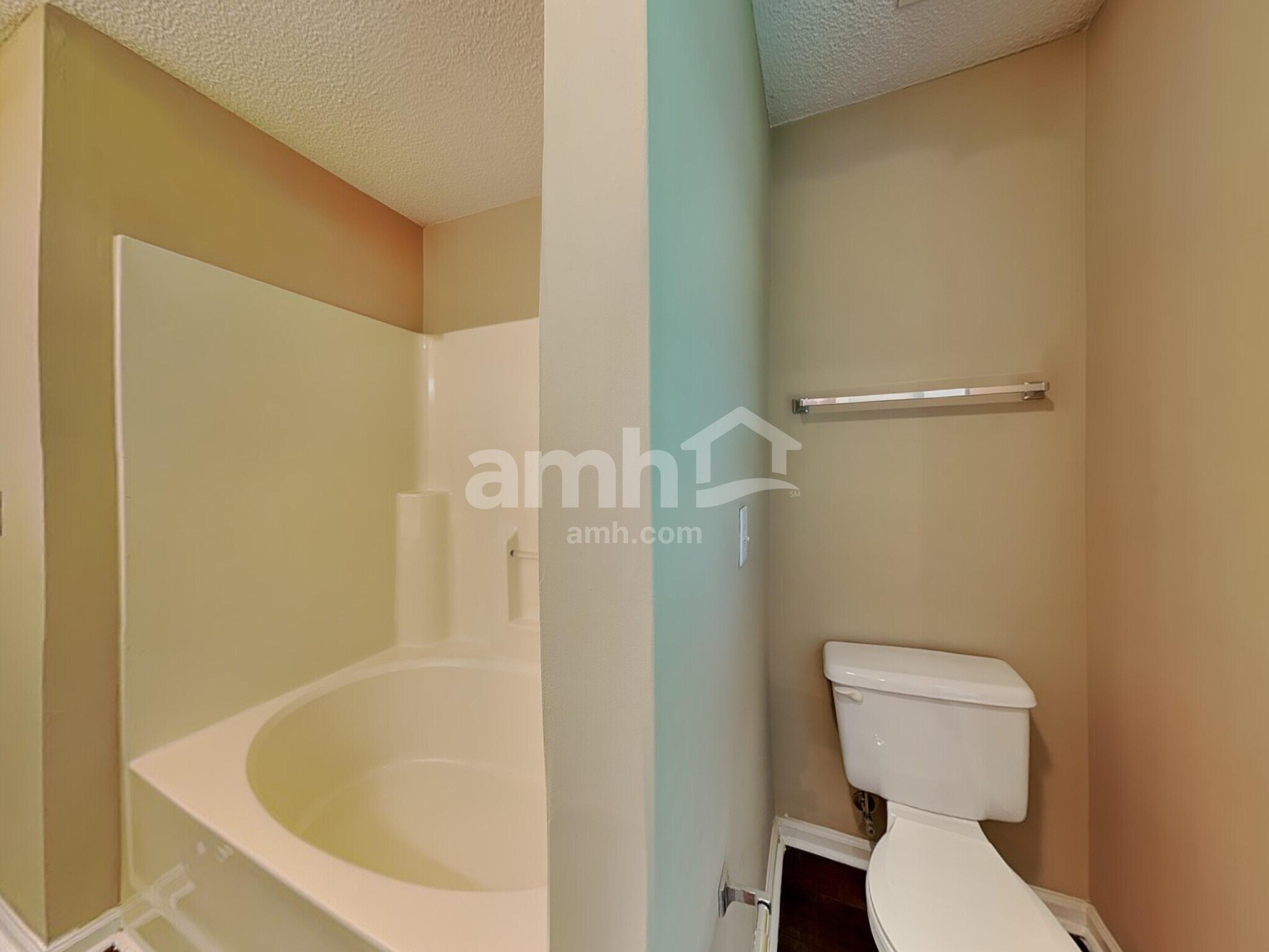 Building Photo - 706 Bellmeade Bay Dr