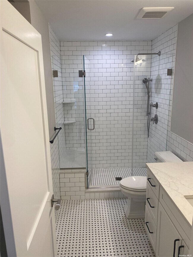 Building Photo - 107 Cooper St