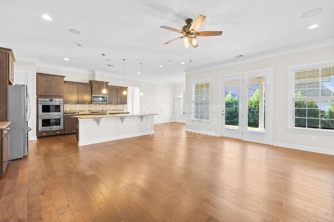 Building Photo - 4004 Petersburg Dr