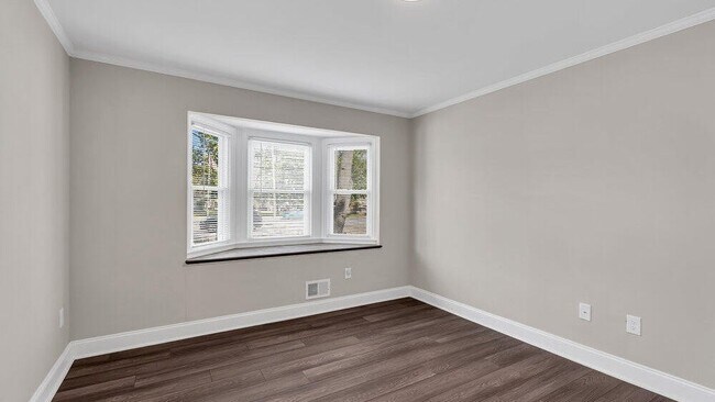 Building Photo - 557 Mantoloking Rd